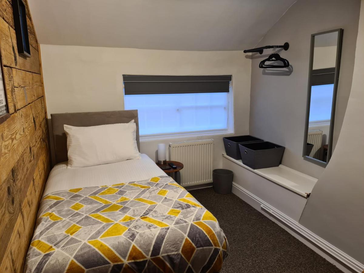 Carpenters Arms Hotel Boston Bagian luar foto